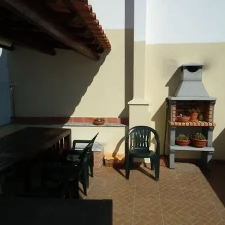 Manuel Terrace House